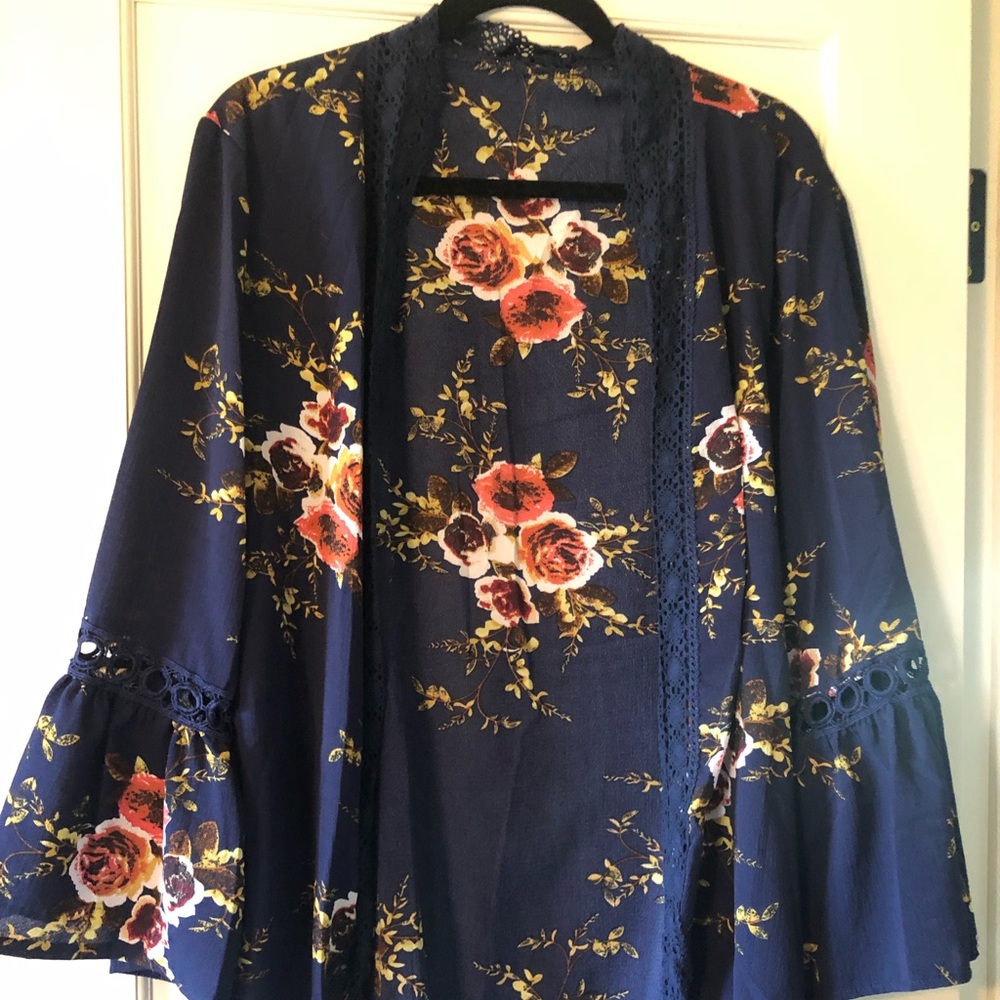 Navy Floral Kimono